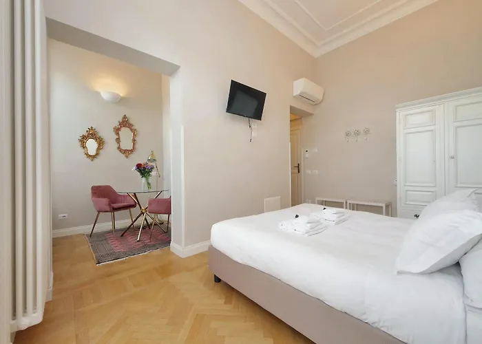 Beautiful In The Heart Of Trastevere * Roma